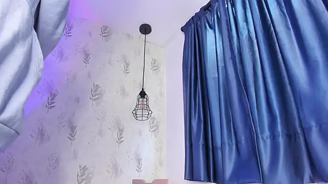 perla7777のライブXXXチャット