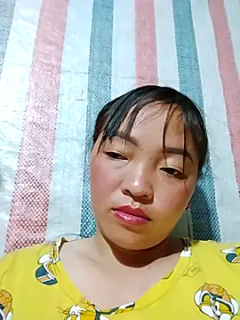 Minkine022 在線直播表演