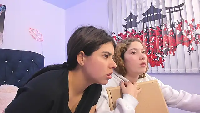 valeria_and_zoe Webcam Show