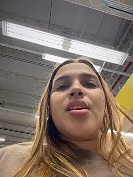 Czat XXX na żywo – Colibri_xxx