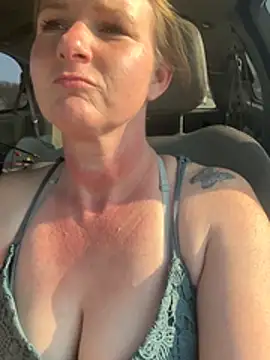 RagingRebecca Chat XXX in diretta