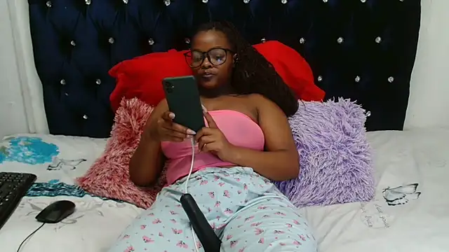 DirtySweetlola32 Chat XXX live