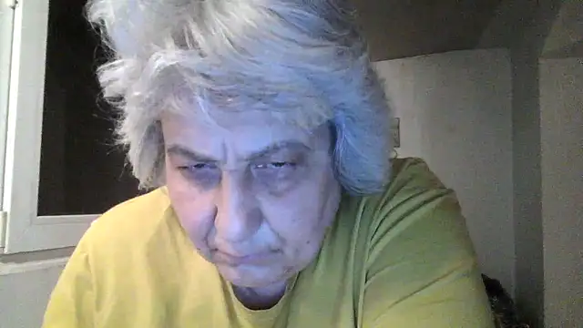 Chat +18 de ExquisiteMature ao vivo