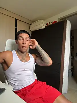 sendfer 即時 XXX 聊天