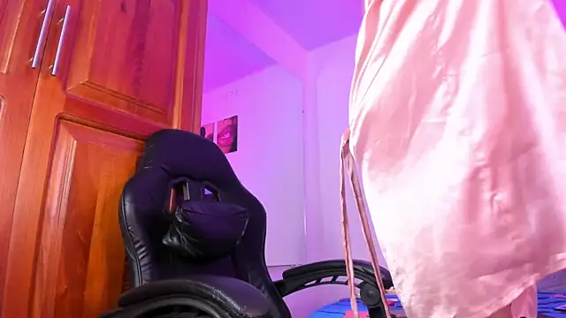 ValeryTs1 Adlı Modelin Canlı XXX Sohbeti