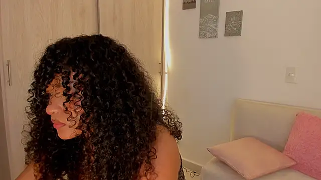 แชท XXX สดของ mariam_hill