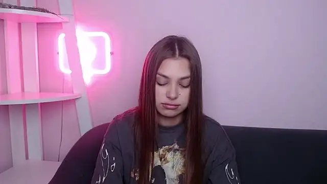 MilanaAngelAs' Live XXX Chat