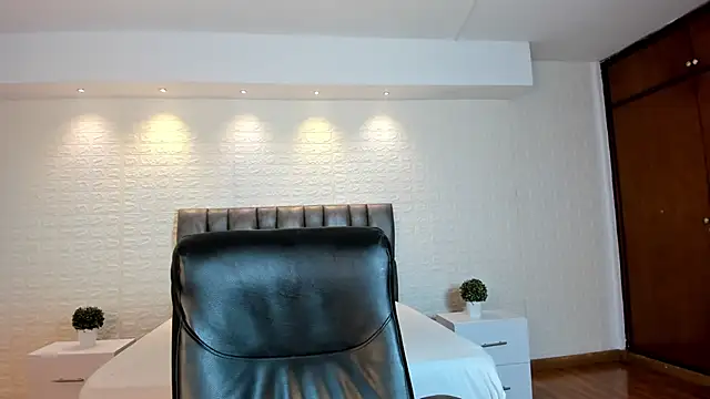 Alicee_Broownn's Live XXX Chat