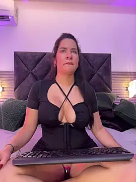 Zafira_Alabi webcam show