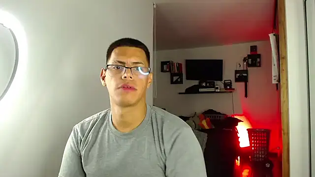 دردشة _John_Boy_ الجنسية المباشرة