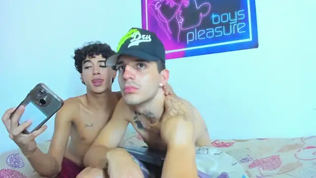  Вебкам-шоу Pleasure_boys_hot