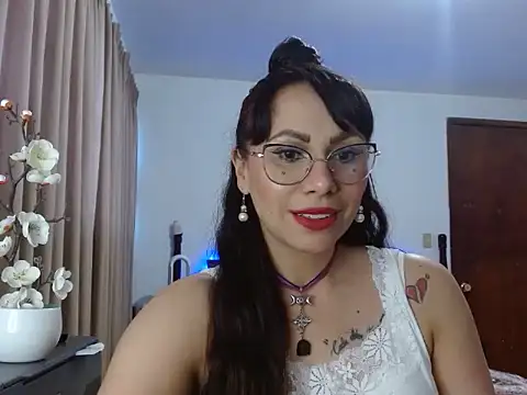 AloLovely_'s Webcam Show