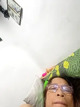 HotsexyNaughtysweetbaby: онлайн-секс-чат