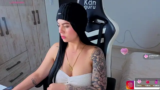 Victoryyy_ Adlı Modelin Canlı XXX Sohbeti