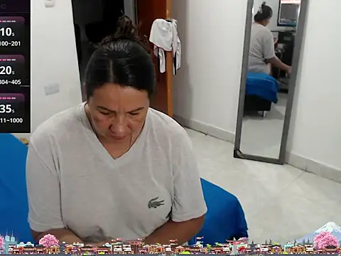 Онлайн чат XXX LAURA_Foxht