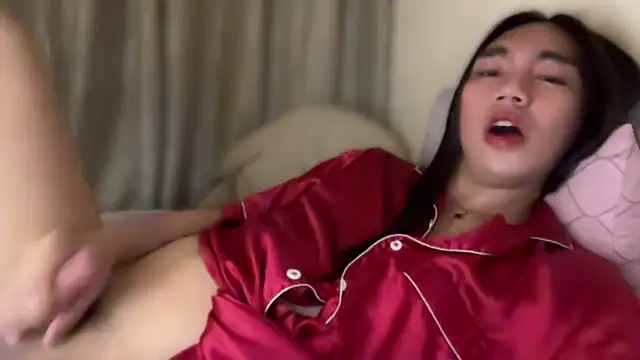 kat_mire – webcam-show