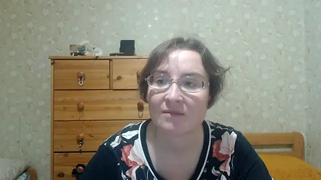 Smart_Rose Adlı Modelin Canlı XXX Sohbeti