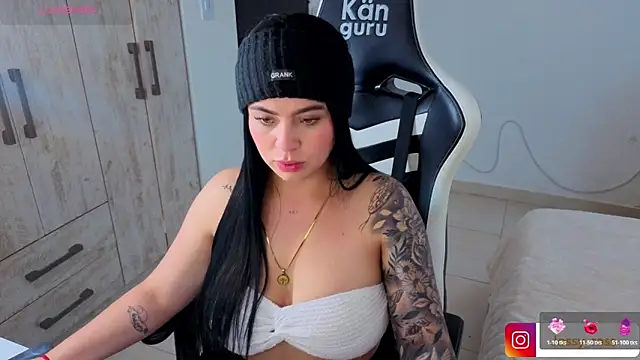 Chatroom XXX en direct de Victoryyy_