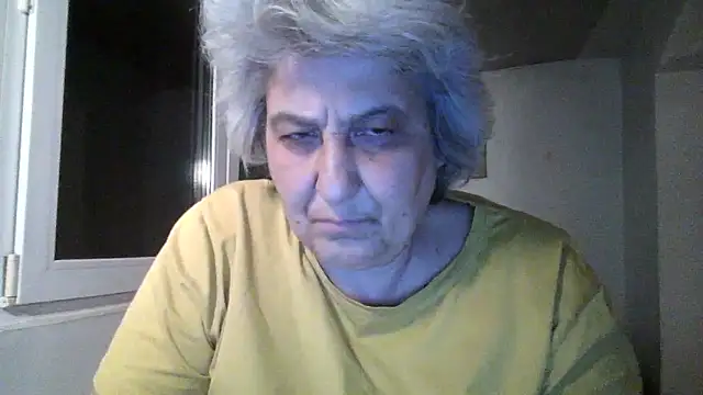 ExquisiteMature's Live XXX Chat