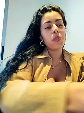 Luianna live XXX chat