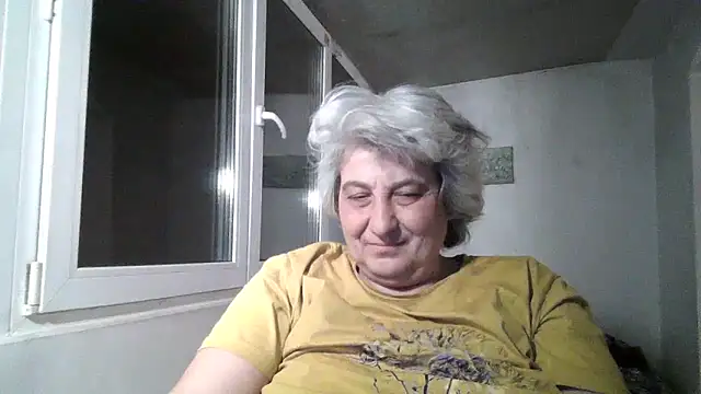 Chat +18 de ExquisiteMature ao vivo