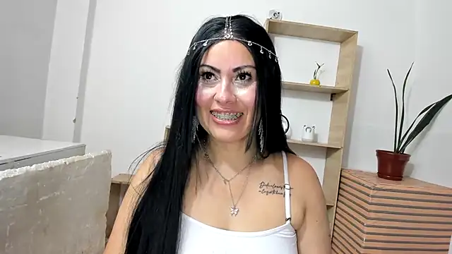 XXX chat uživo modela Tania_mature