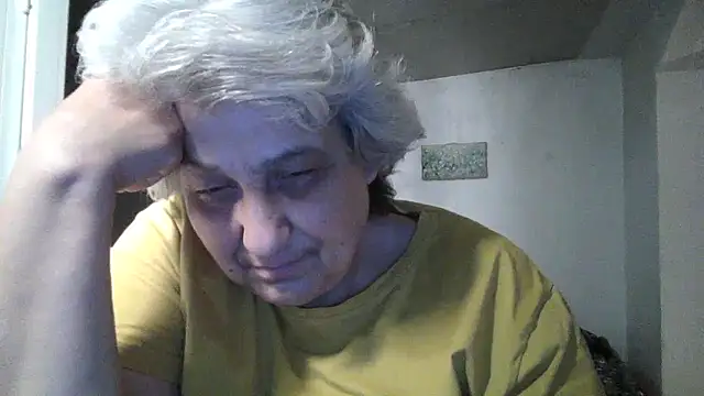 ExquisiteMature's Live XXX Chat