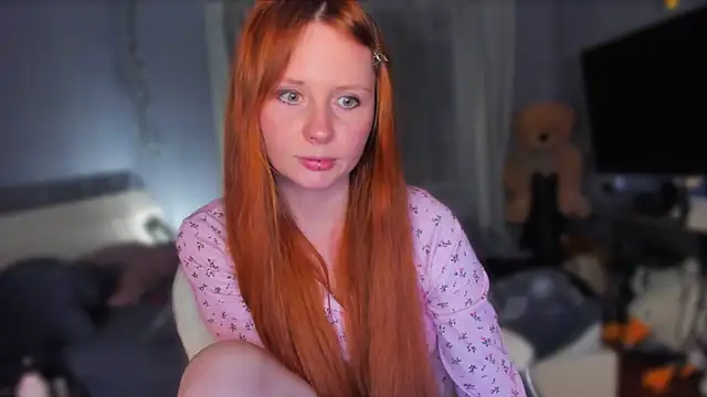 KlementinaBbG Chat XXX in diretta