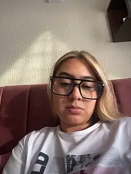 Miabonnett_'s Live XXX Chat