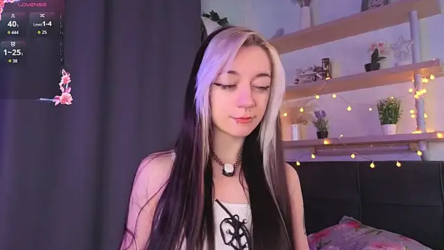 TristaRoht live XXX chat