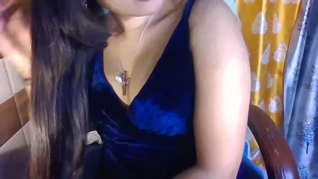 Yashika_Loves: онлайн-секс-чат