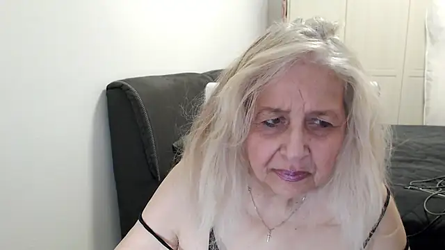 SusiLifeXXX Adlı Modelin Canlı XXX Sohbeti