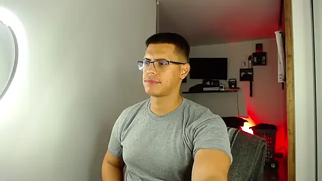 Pertunjukan Kamera Web _John_Boy_