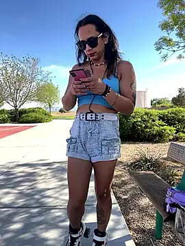 Онлайн чат XXX TranSexualJade95