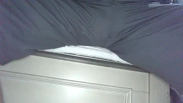 Golden1_Jerk Show in webcam