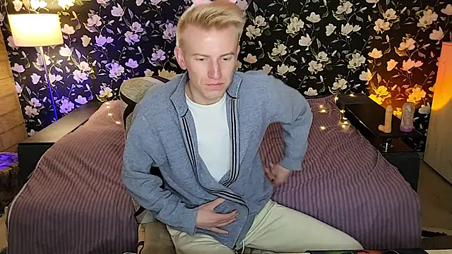 Вебкам-шоу Vuitton