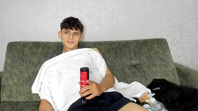 willy_sexxx18のウェブカメラショー