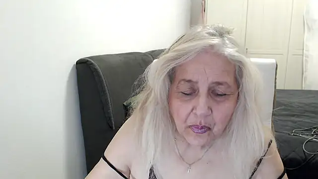 SusiLifeXXXn Live XXX chat