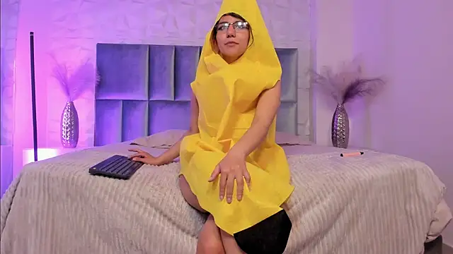 HollyPeachn Live XXX chat