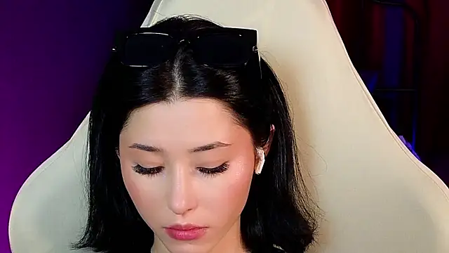 دردشة RedMidnight الجنسية المباشرة