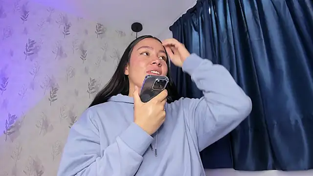 XXX chat uživo modela perla7777