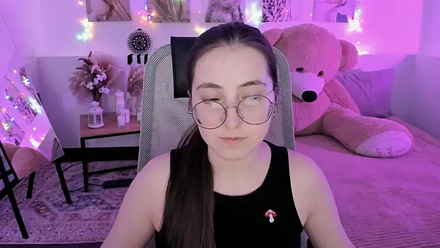 Chat +18 de VirtuallVoyant ao vivo