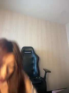 Chat +18 de DAKOTA_SAKURA ao vivo