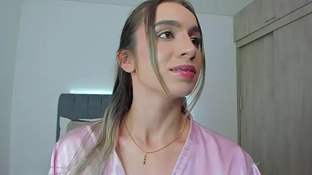 دردشة im_sarah34 الجنسية المباشرة