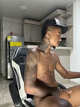 YeremiBrowm Chat XXX in diretta