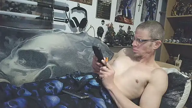 TomXXII Show in webcam