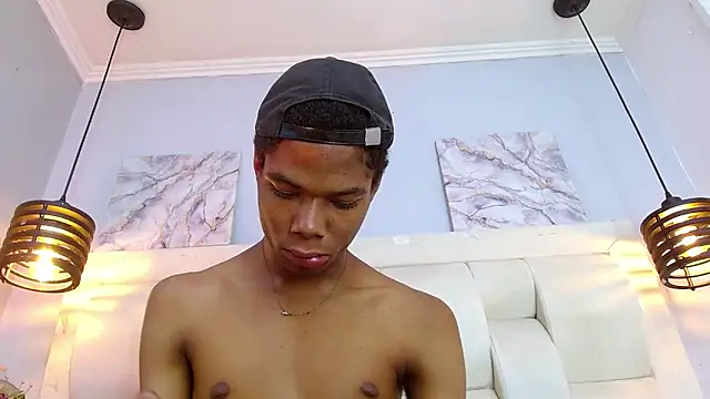 Santiago_Ortiz_ Show Webcam