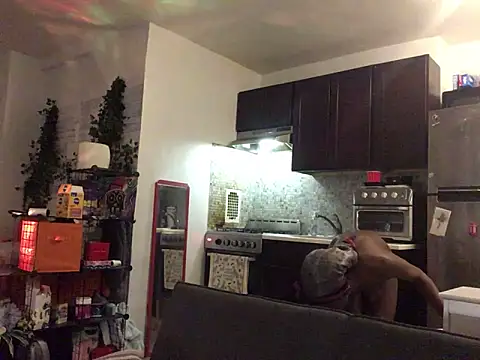 littyleesh1 Show in webcam