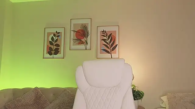 DahianaWalcott: απευθείας συνομιλία ΧΧΧ