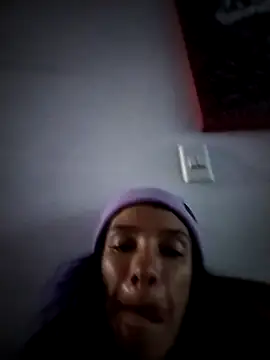 rebekka_simpson Adlı Modelin Canlı XXX Sohbeti